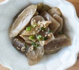 こんにゃくとごぼうの出汁煮-3