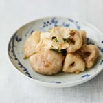 湯葉あんで食べる里芋と蓮根の唐揚げ