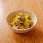圧縮済み_キャベツとソーセージのカレー炒め-1