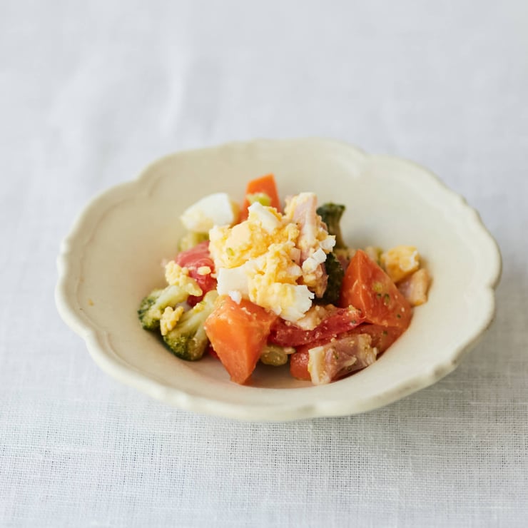 圧縮済み_緑黄色野菜と卵のサラダ-2