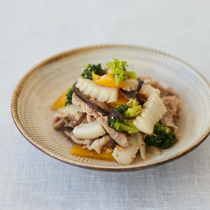 圧縮済み_豚肉とイカのXO醤炒め-2