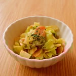 1-1キャベツとソーセージのカレー炒め