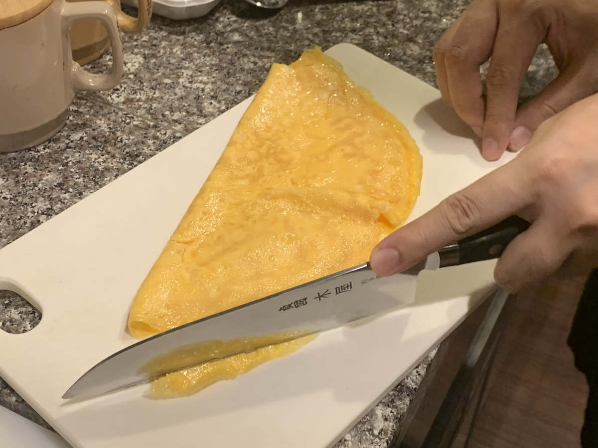まず初めに錦糸卵をつくります